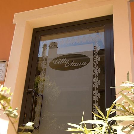 Appartamenti Villa Anna เมเลญาโน ภายนอก รูปภาพ