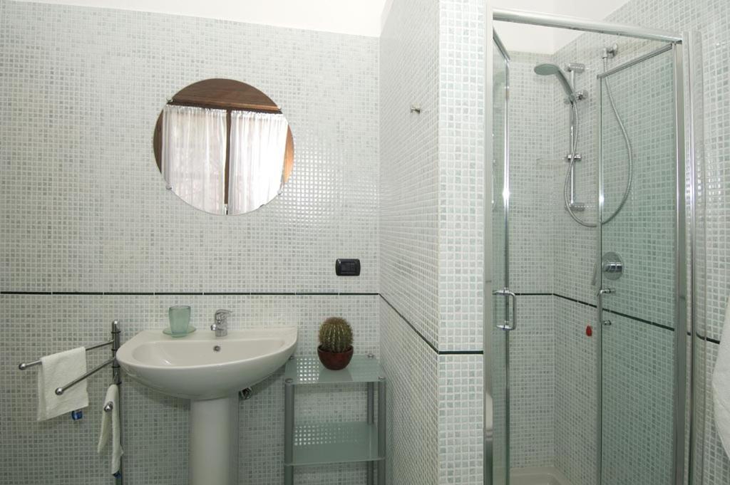 Appartamenti Villa Anna เมเลญาโน ภายนอก รูปภาพ