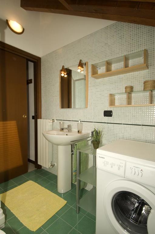 Appartamenti Villa Anna เมเลญาโน ภายนอก รูปภาพ