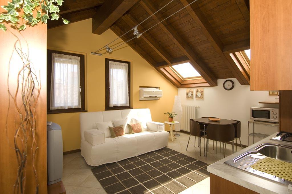 Appartamenti Villa Anna เมเลญาโน ภายนอก รูปภาพ